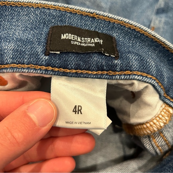 Express Modern Straight Super High Rise Distressed Jeans - Picture 9 of 12